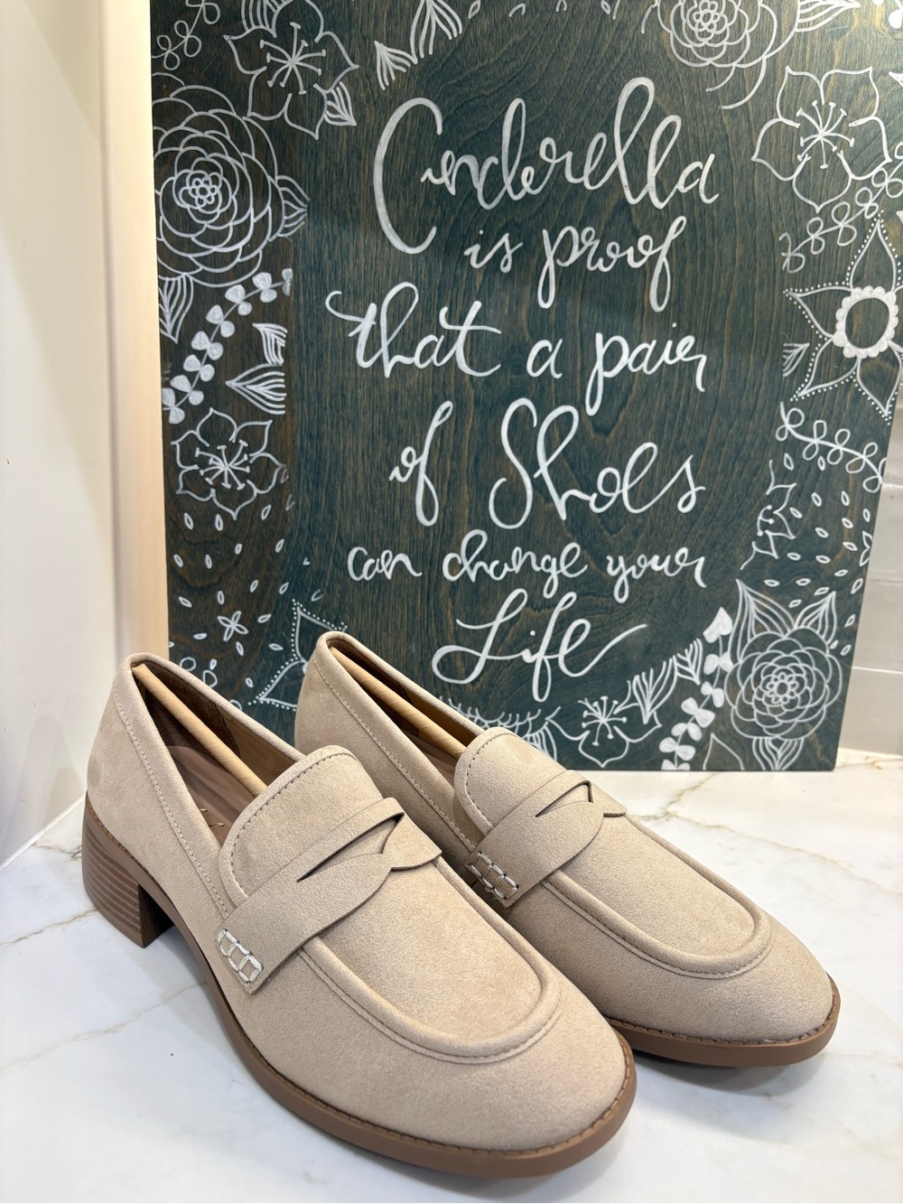 Wonderly Beige Suede Loafers with Low Block Heel. Size 9.5 NEW